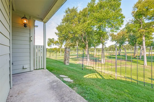 $175,000 | 5981 Arapaho Road, Unit 1607, Dallas, TX 75248