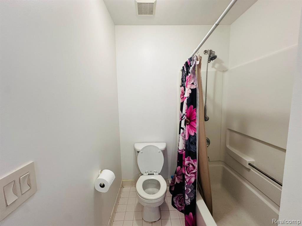 521 Cherry Grove Road Canton, MI 48188 - Photo 14 of 24