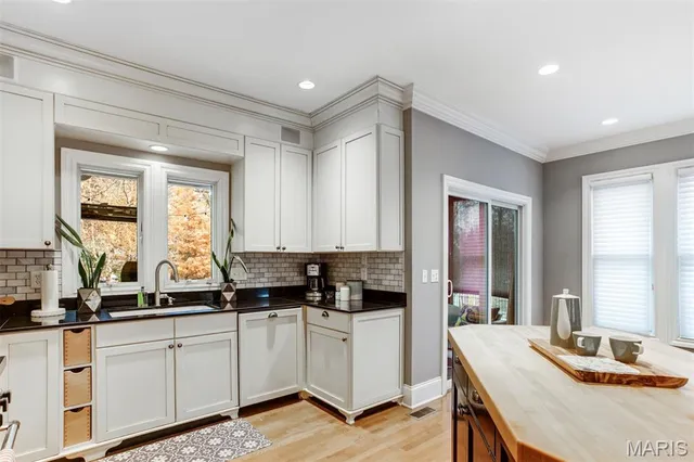 $785,000 | 719 Yale Avenue, Webster Groves, MO 63119