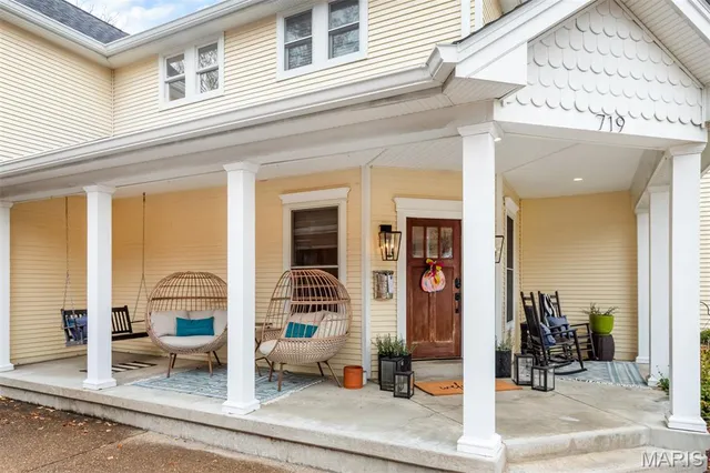 $785,000 | 719 Yale Avenue, Webster Groves, MO 63119