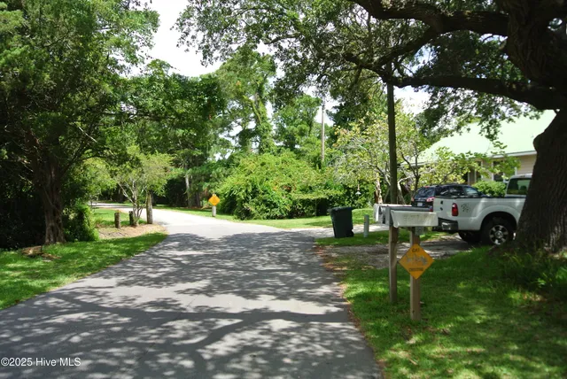 $724,000 | 107 Lennoxville Point Road, Beaufort, NC 28516