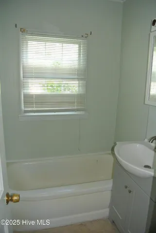 $724,000 | 107 Lennoxville Point Road, Beaufort, NC 28516