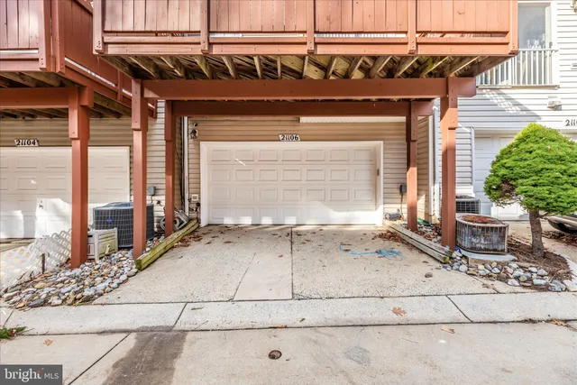 a view of a house with a big yard