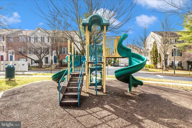 $495,000 | 21106 Camomile Court, Unit UN 106, Germantown, MD 20876