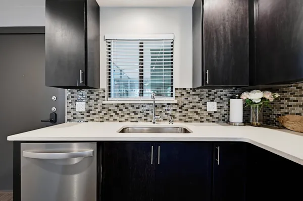 $1,495 | 3301 Red River Street, Unit 303, Austin, TX 78705