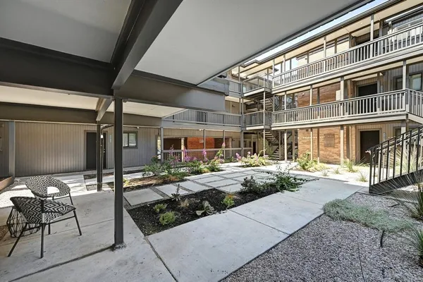 $1,495 | 3301 Red River Street, Unit 303, Austin, TX 78705