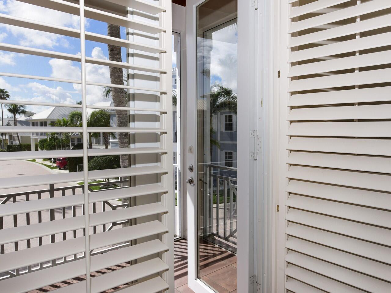 195 Ocean Key Way Jupiter, FL 33477 - Photo 37 of 59 OceanKey195-37