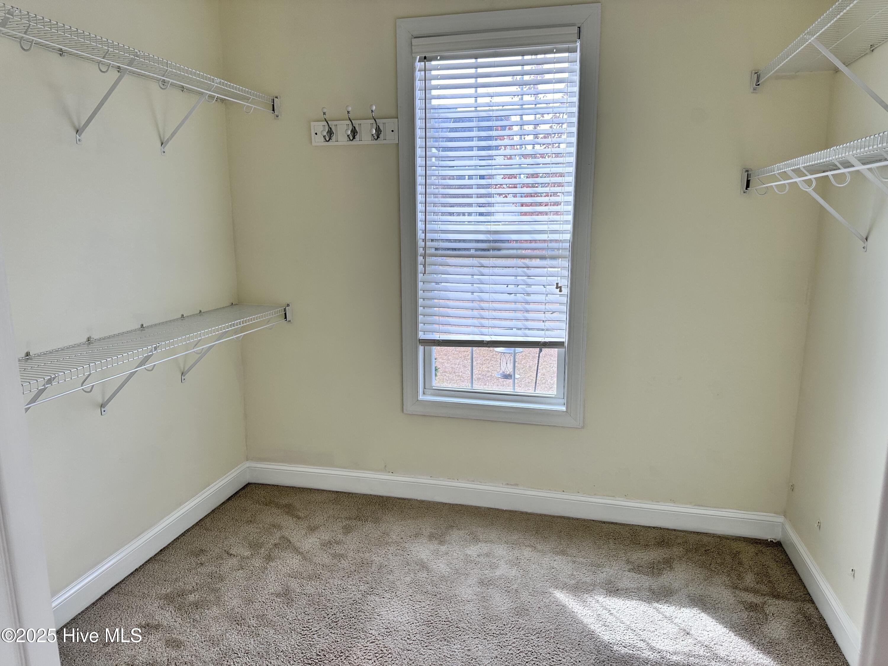 114 Hills Lorough Loop Jacksonville, NC 28546 - Photo 13 of 32 Mstrcloset(1)