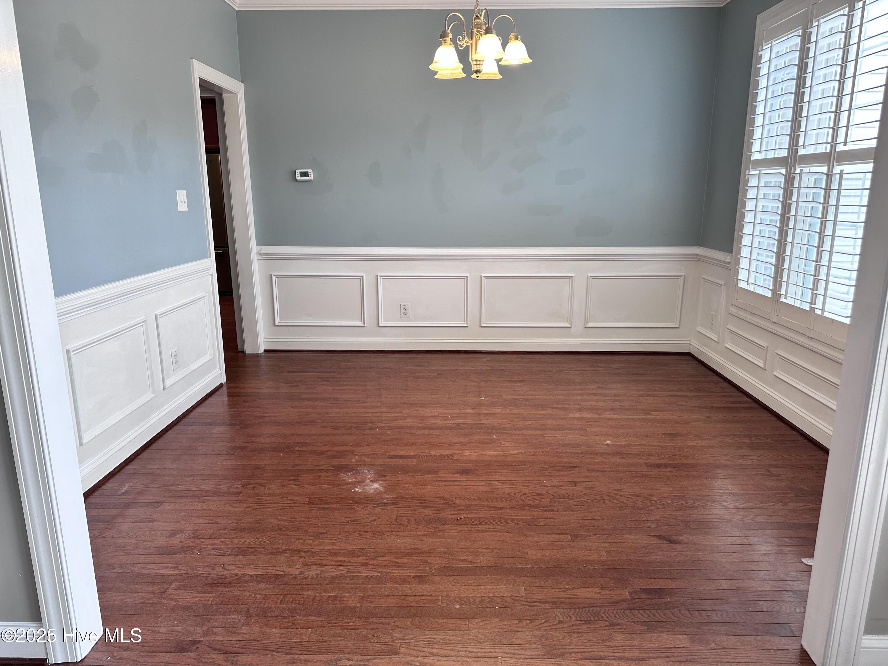 114 Hills Lorough Loop Jacksonville, NC 28546 - Photo 8 of 32 Dining(1)