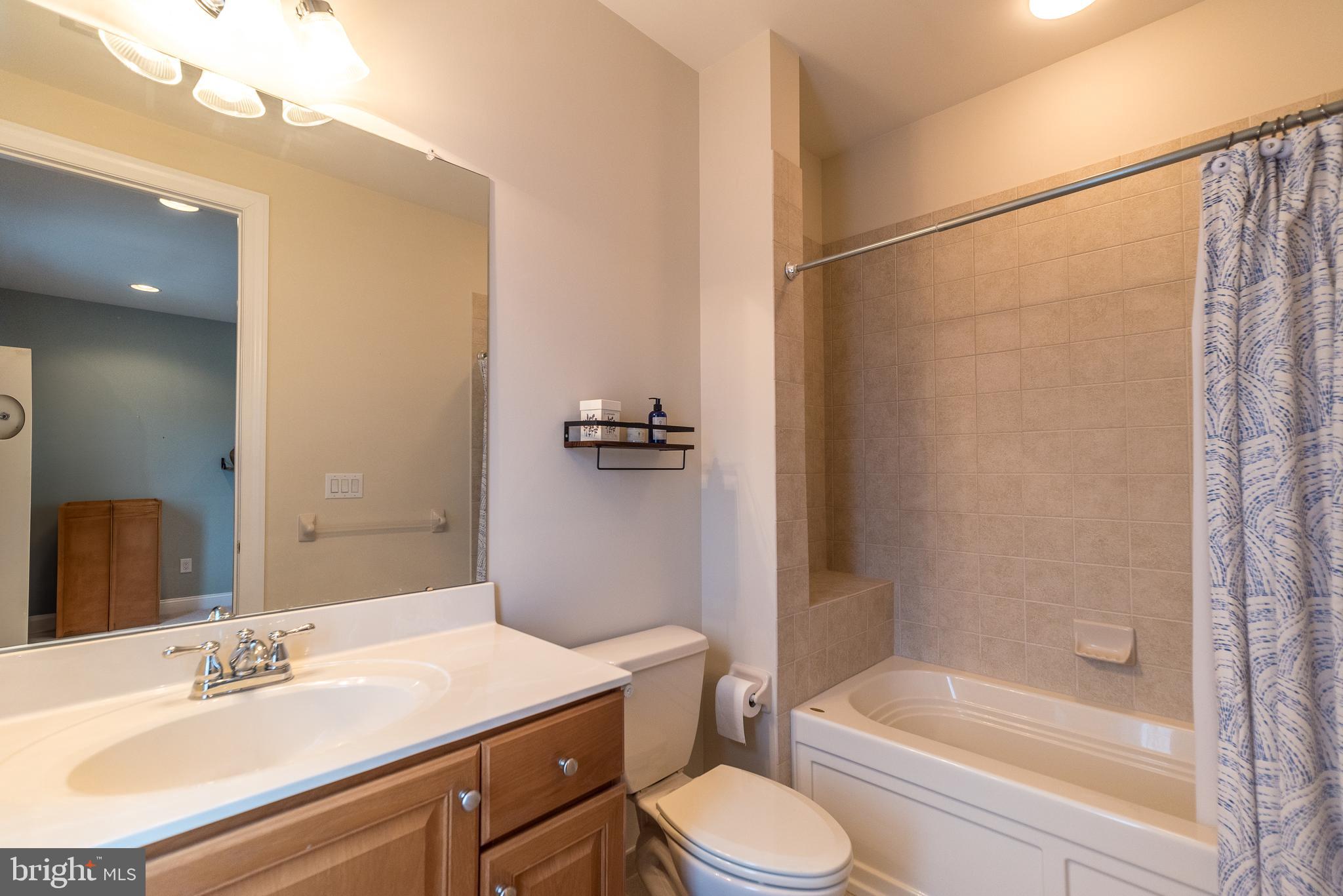 117 Telegraph Road Perkasie, PA 18944 - Photo 45 of 66 en-suite bathroom to bedroom #2