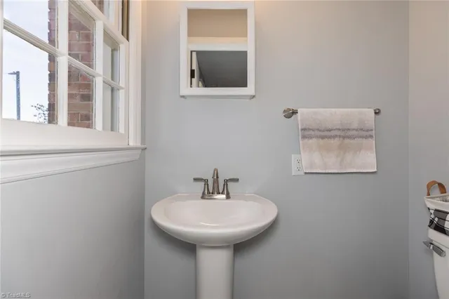 $275,000 | 585 Green Acres Road, Millers Creek, NC 28651