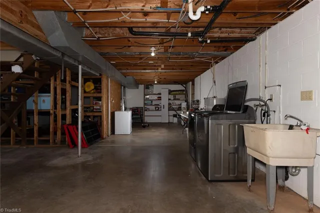 $275,000 | 585 Green Acres Road, Millers Creek, NC 28651