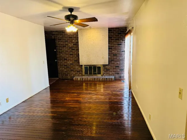 $185,000 | 3092 Wintergreen Drive, Florissant, MO 63033