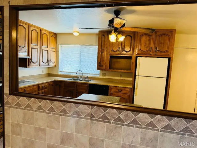 $185,000 | 3092 Wintergreen Drive, Florissant, MO 63033