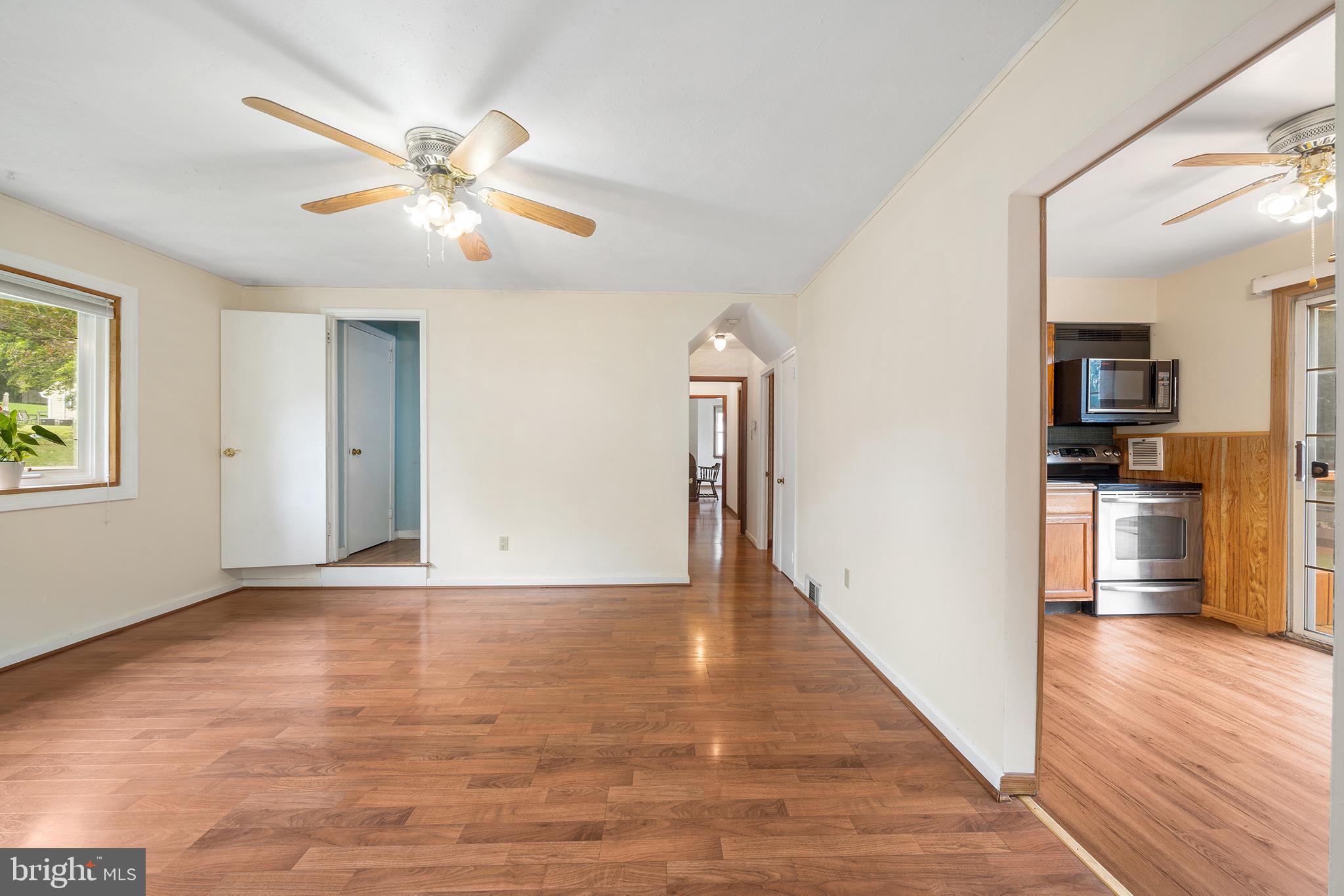 7 Woodview Road Malvern, PA 19355 - Photo 5 of 32 Gallery Image 5
