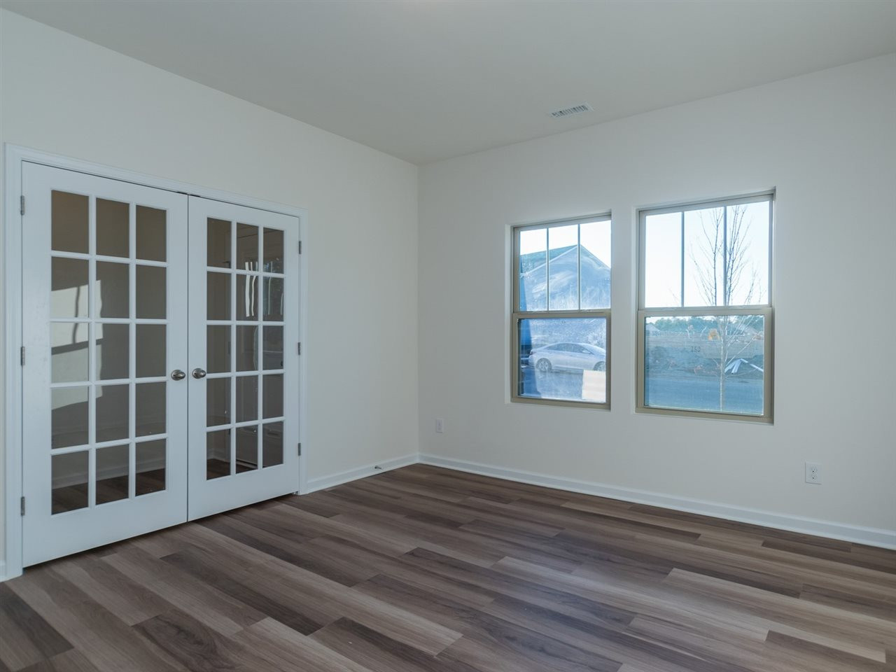 907 Lippincott Road Durham, NC 27703 - Photo 5 of 26 Photo 5