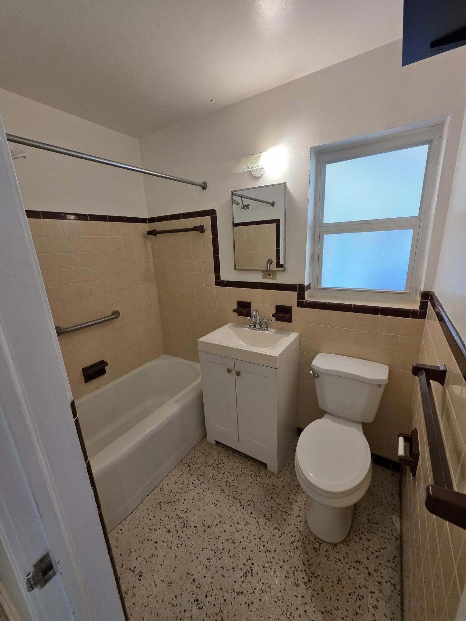 1216 Cabana Road, Unit 1A Singer Island, FL 33404 - Photo 9 of 9 20250611_112454