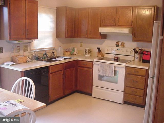 3242 Blue Rock Road Lancaster, PA 17603 - Photo 5 of 8