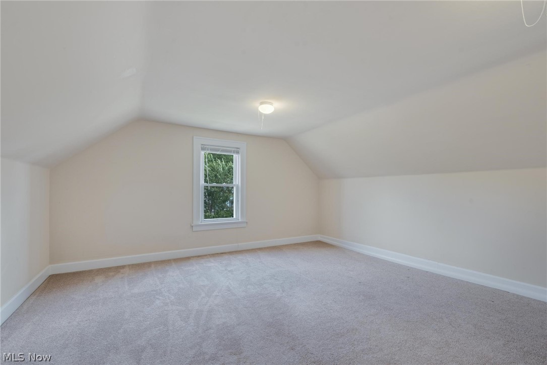 1892 South Compton Road Cleveland, OH 44118 - Photo 34 of 35