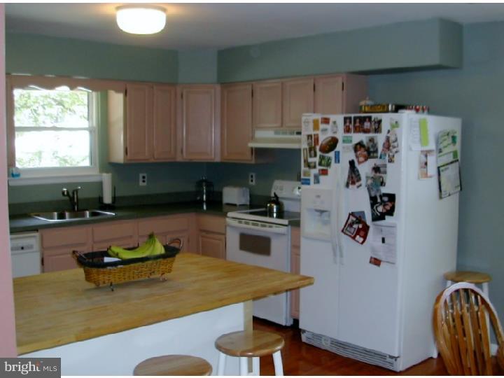13 Eric Road Mullica Hill, NJ 08062 - Photo 5 of 15 Kitchen