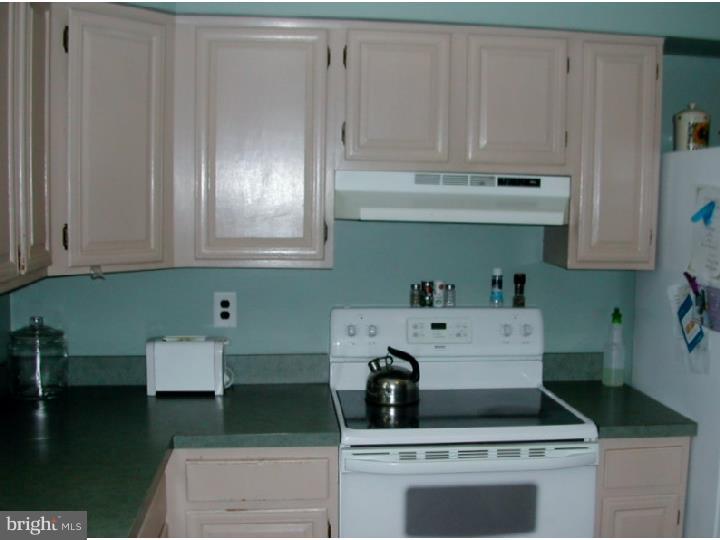13 Eric Road Mullica Hill, NJ 08062 - Photo 7 of 15 Kitchen