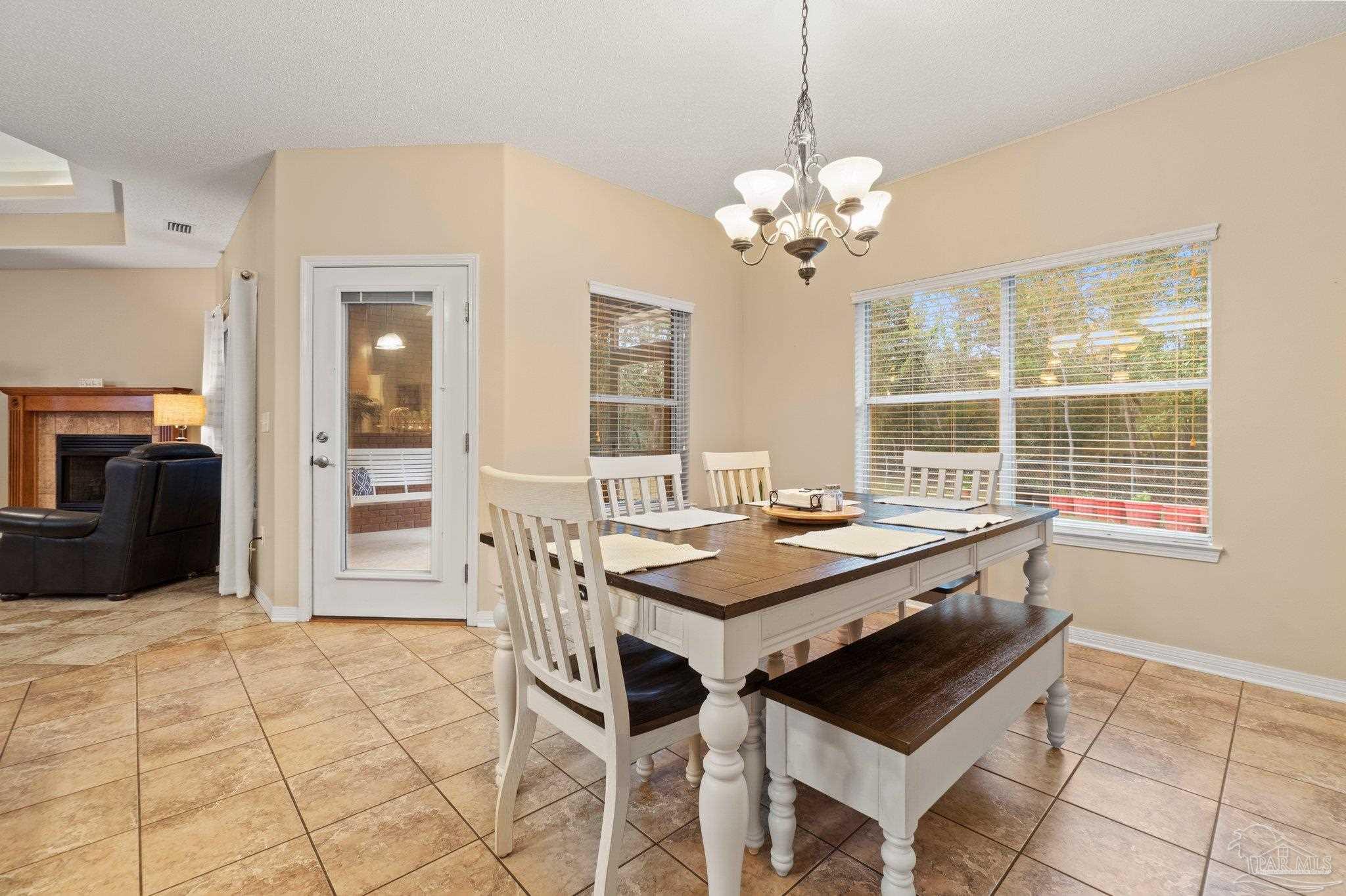 5660 Madelines Way Pace, FL 32571 - Photo 15 of 44