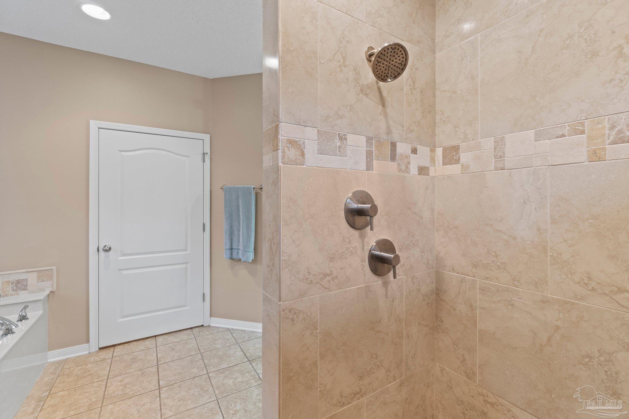 5660 Madelines Way Pace, FL 32571 - Photo 22 of 44