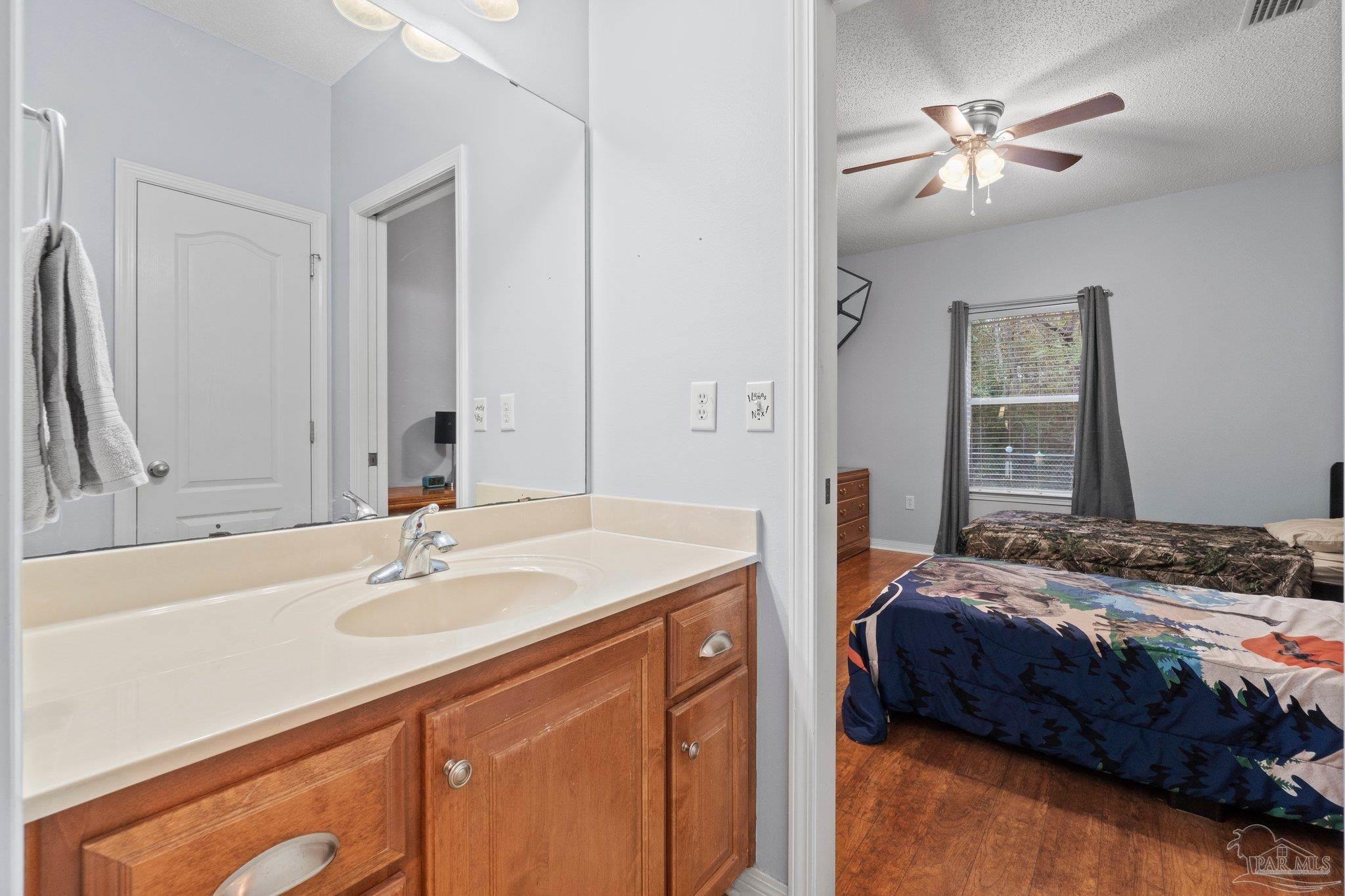 5660 Madelines Way Pace, FL 32571 - Photo 33 of 44