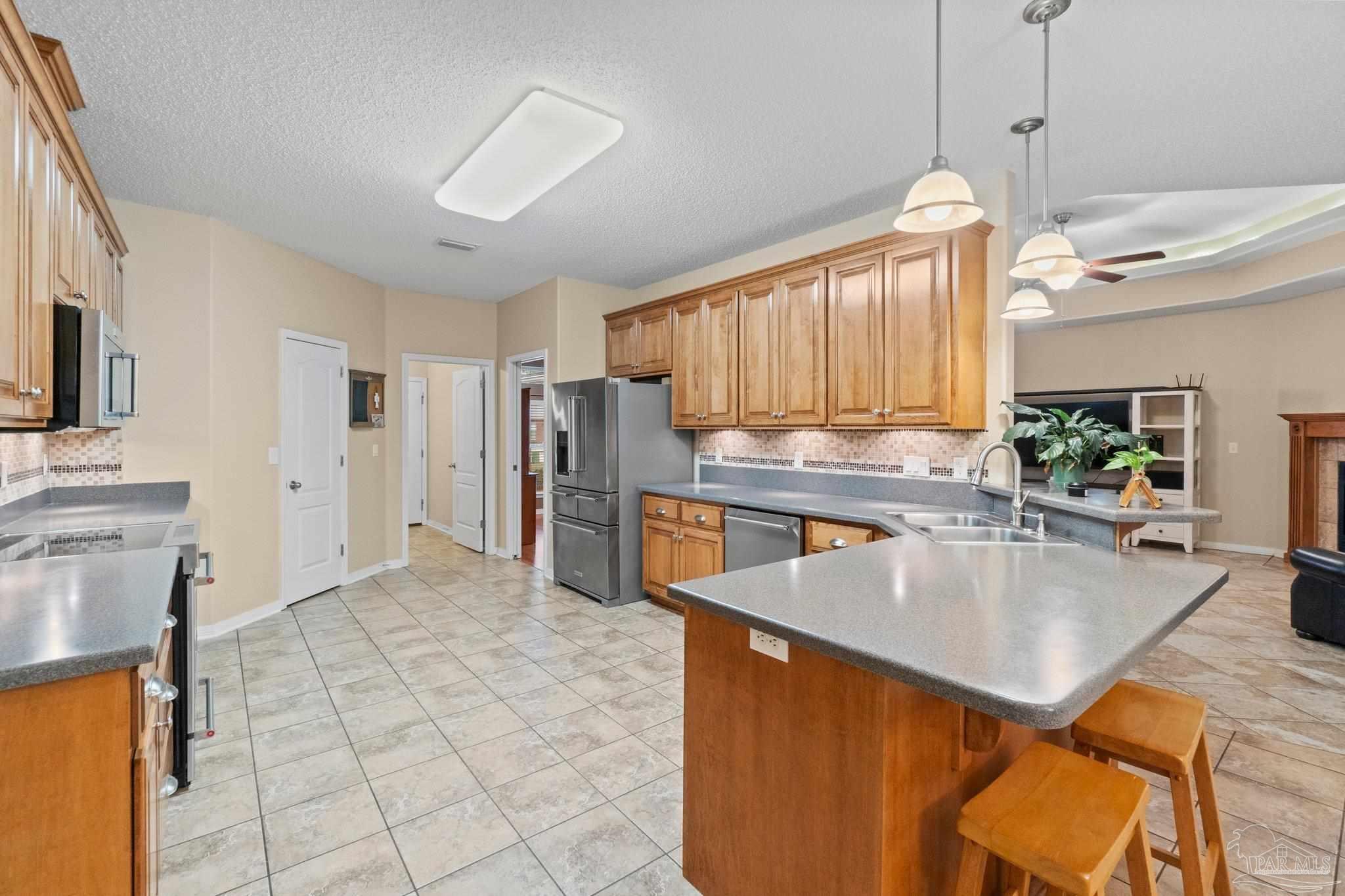 5660 Madelines Way Pace, FL 32571 - Photo 10 of 44