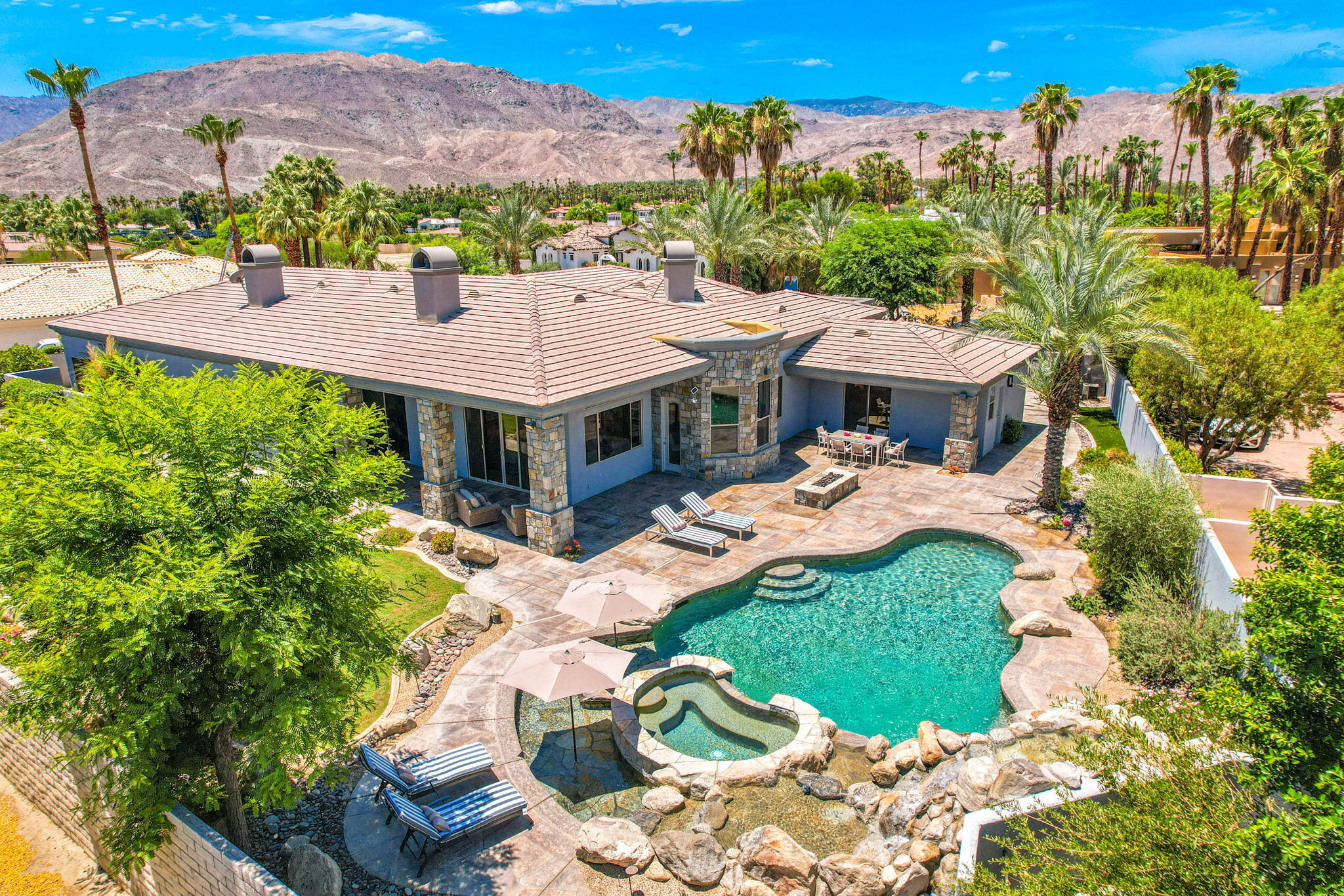 28 Clancy Lane South Rancho Mirage, CA 92270 - Photo 2 of 62 80-web-or-mls-DJI_0861