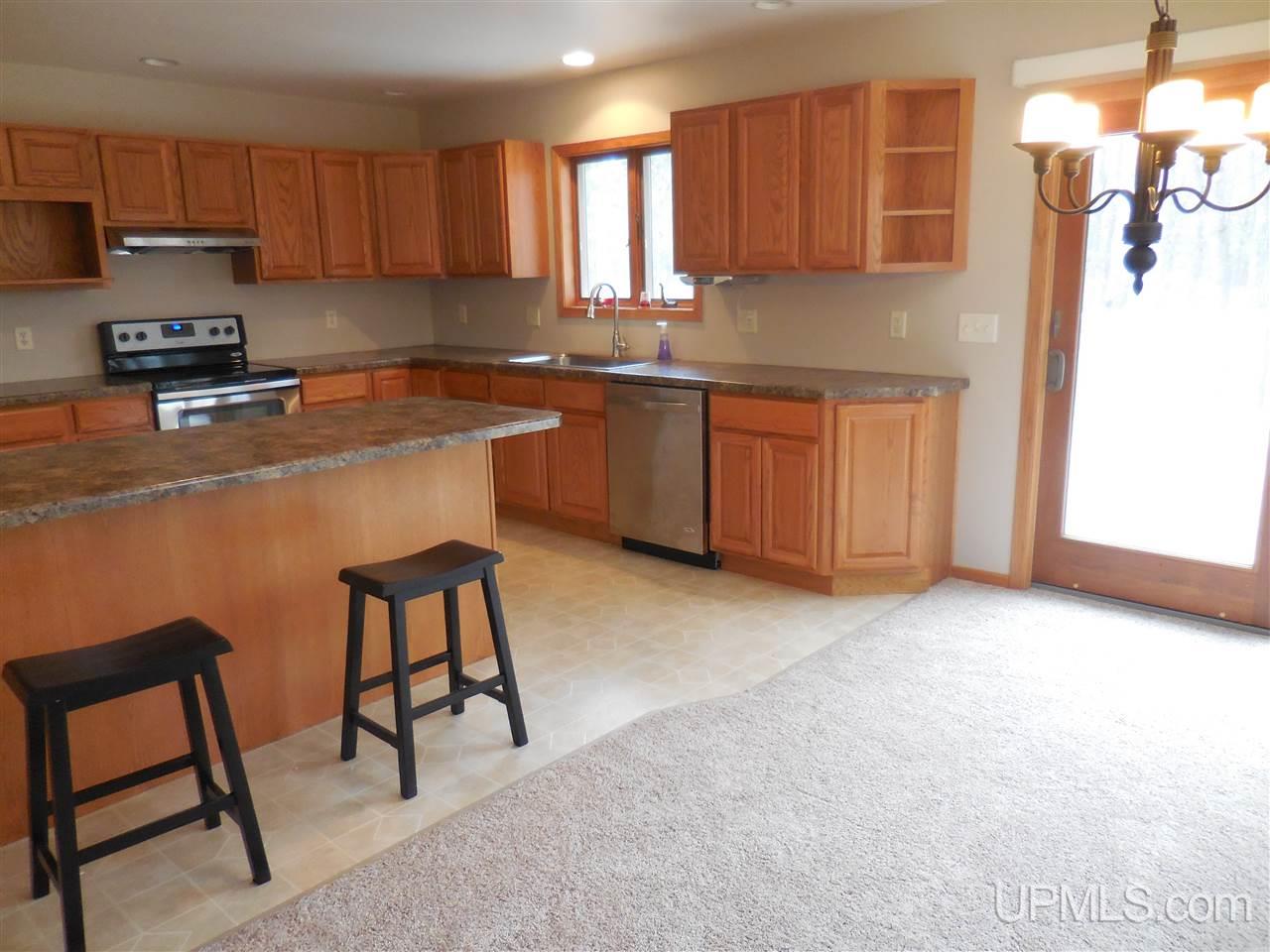 36 Ridge Road Marquette, MI 49855 - Photo 6 of 29 Gallery Image 6