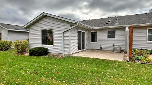 $267,500 | 619 Fir Avenue Northeast, Montgomery, MN 56069