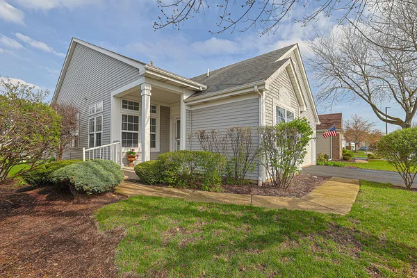 $375,000 | 21450 Basswood Lane, Plainfield, IL 60544
