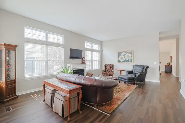 $375,000 | 21450 Basswood Lane, Plainfield, IL 60544