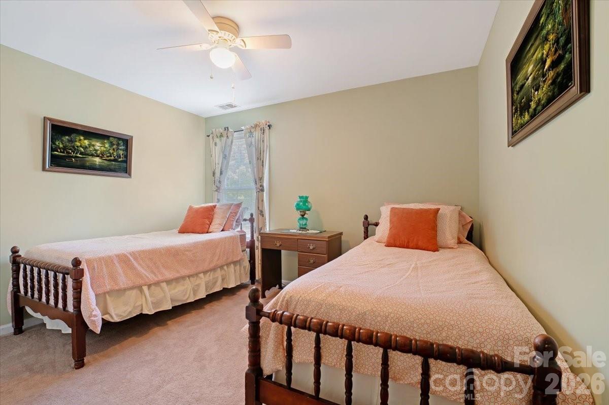 11932 Fox Glen Road Charlotte, NC 28269 - Photo 19 of 32