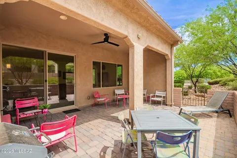 $410,000 | 1648 Horned Lark Drive, Green Valley, AZ 85614