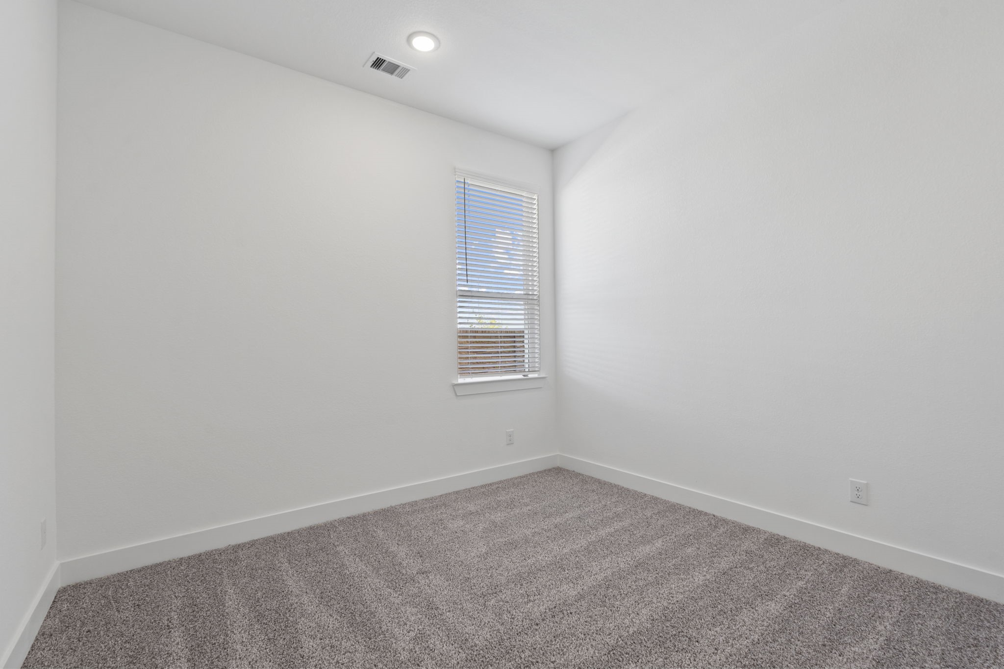 9103 Basilica Lane Manvel, TX 77578 - Photo 30 of 50 a view of an empty room
