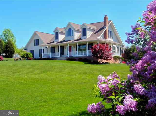 122 South Ridge Road Boiling Springs, PA 17007 - Photo 1 of 25 Gallery Image 1