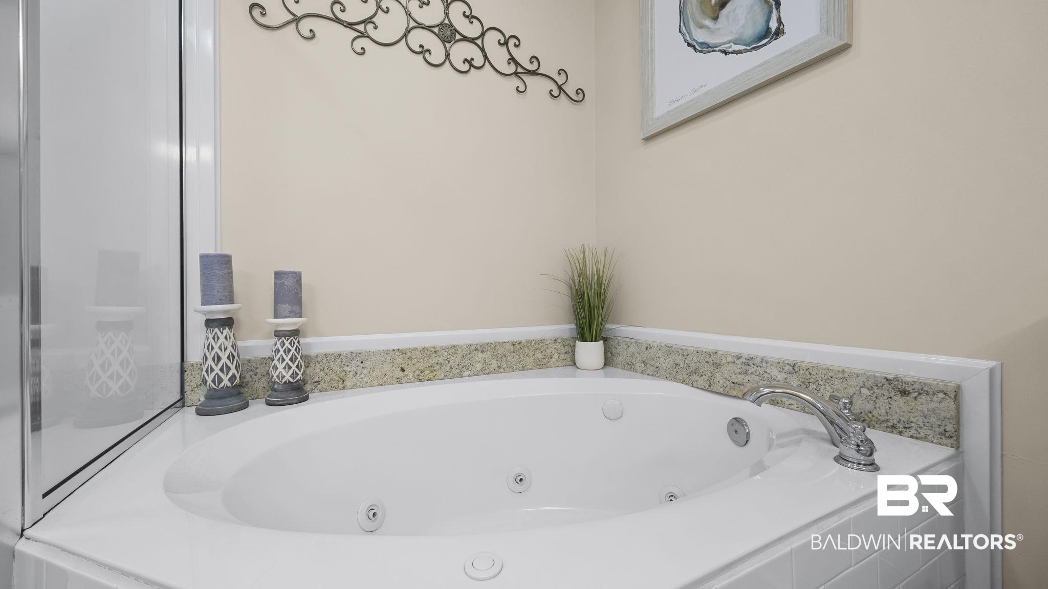 27580 Canal Road, Unit 1526 Orange Beach, AL 36561 - Photo 18 of 49 Full bath featuring a tub with jets