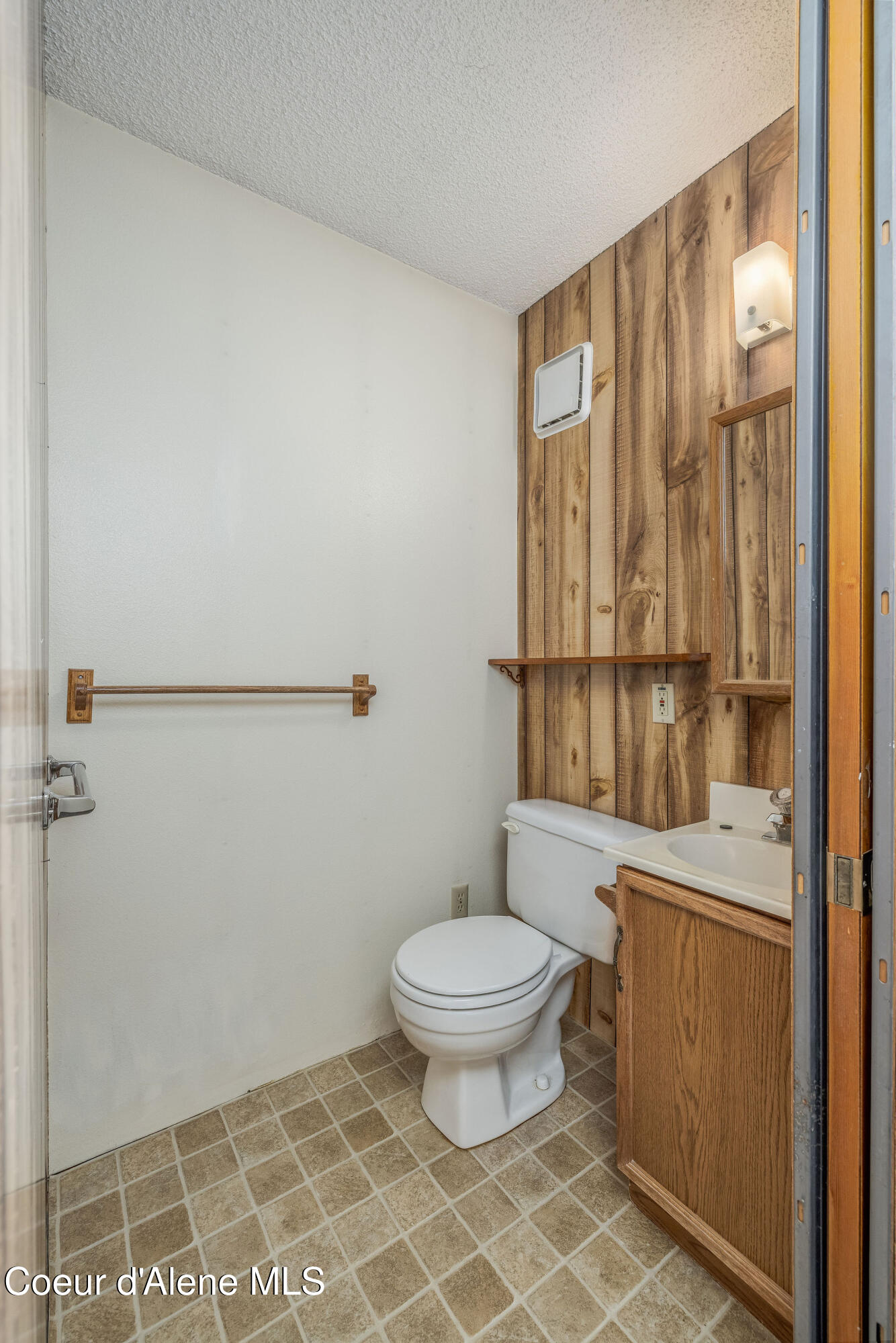 910 East Birch Avenue Coeur D'Alene, ID 83814 - Photo 16 of 57 27_910BirchAve