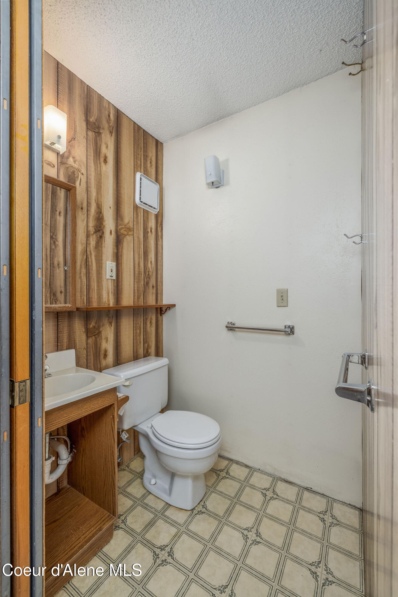 910 East Birch Avenue Coeur D'Alene, ID 83814 - Photo 30 of 57 41_910BirchAve