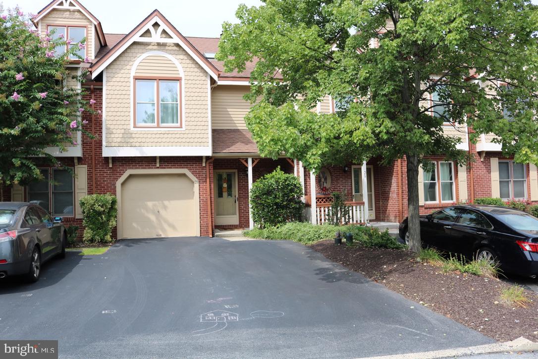 28 Main Street Chesterbrook, PA 19087 - Photo 2 of 34