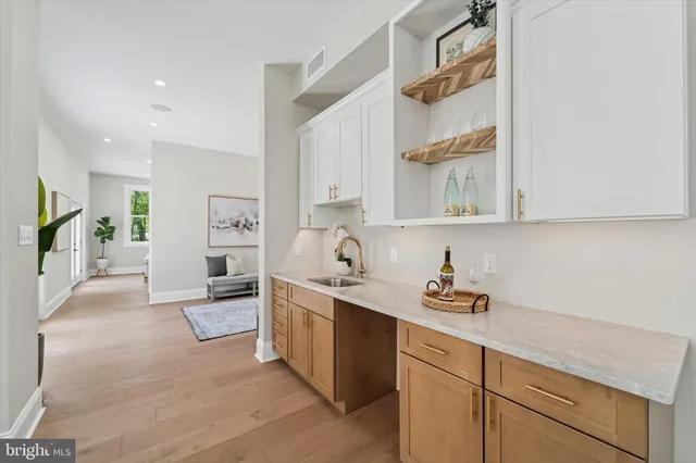 $1,099,999 | 6 Park Road, Ambler, PA 19002