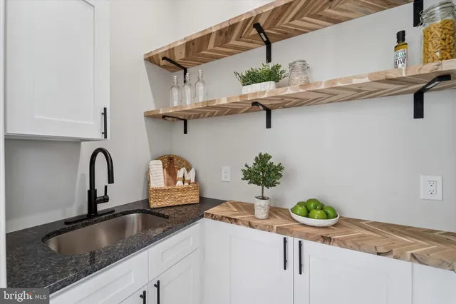 $1,099,999 | 6 Park Road, Ambler, PA 19002