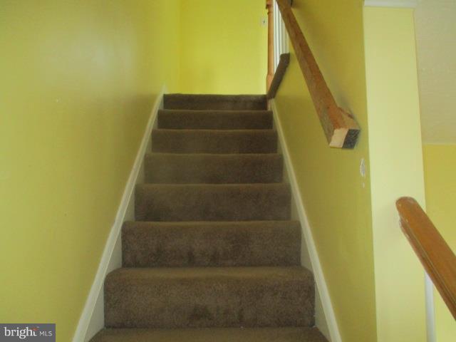 122 Hampshire Road Baltimore, MD 21221 - Photo 10 of 22 a view of entryway