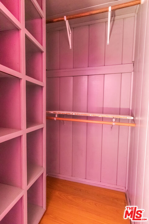 2371 Midvale Avenue Los Angeles, CA 90064 - Photo 21 of 33 a view of walk in closet