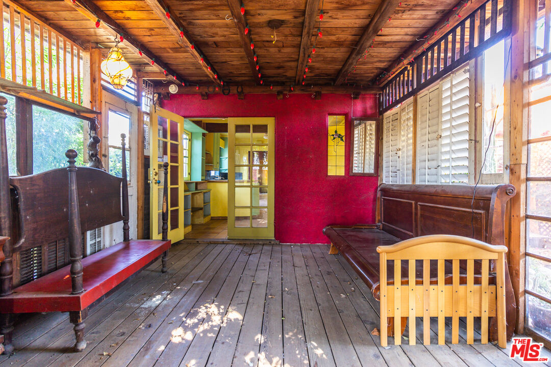 2371 Midvale Avenue Los Angeles, CA 90064 - Photo 33 of 33 a porch with seating area