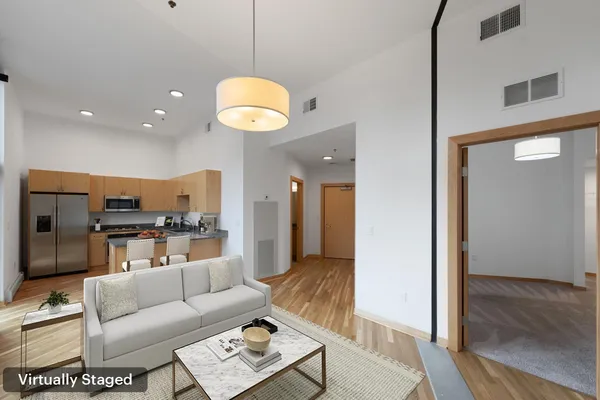 $2,645 | 1240 South 2nd Street, Unit 124, Minneapolis, MN 55415