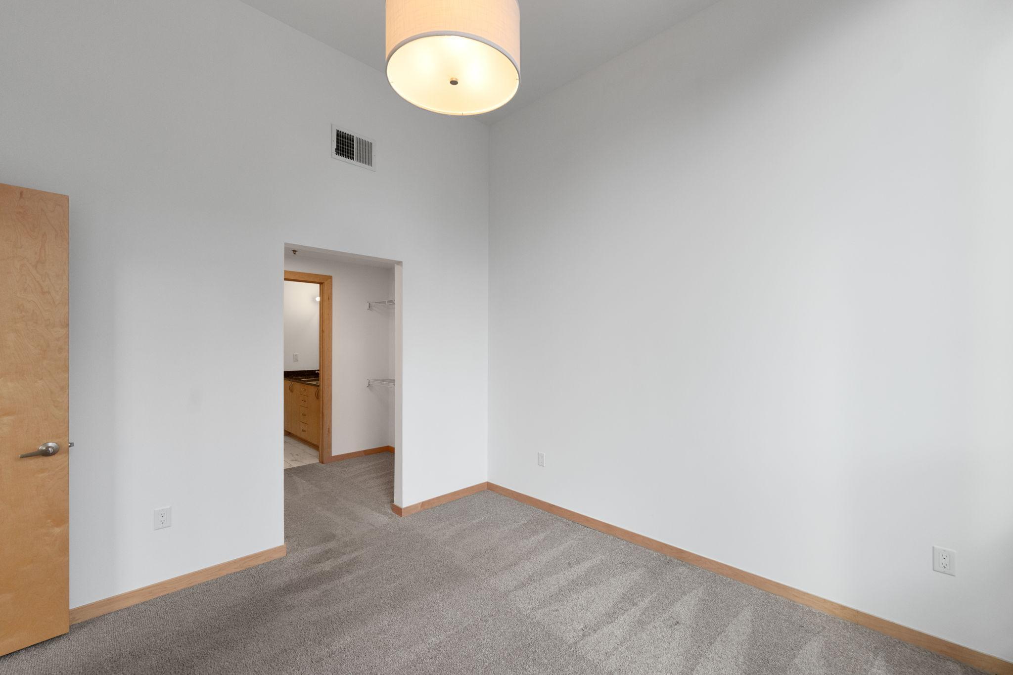 1240 South 2nd Street, Unit 124 Minneapolis, MN 55415 - Photo 13 of 72