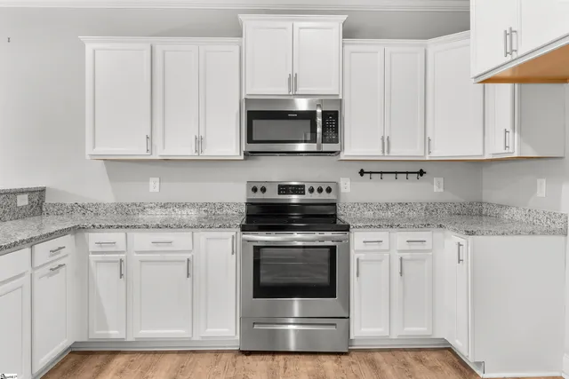 $319,999 | 226 Alice Farr Drive, Greenville, SC 29617